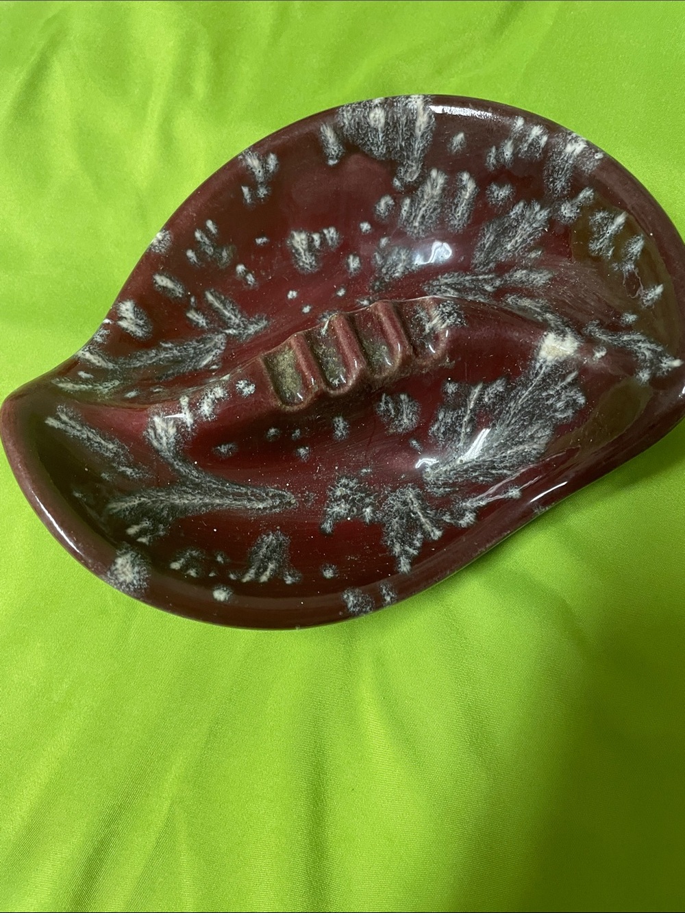 Maroon Ceramic Decorative Catchall Dish - Unbranded